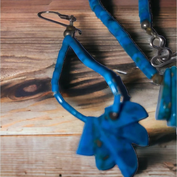 Vintage Blue Necklace Set - Picture 4 of 5